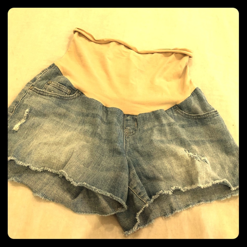 Distressed cut offs - Maternity